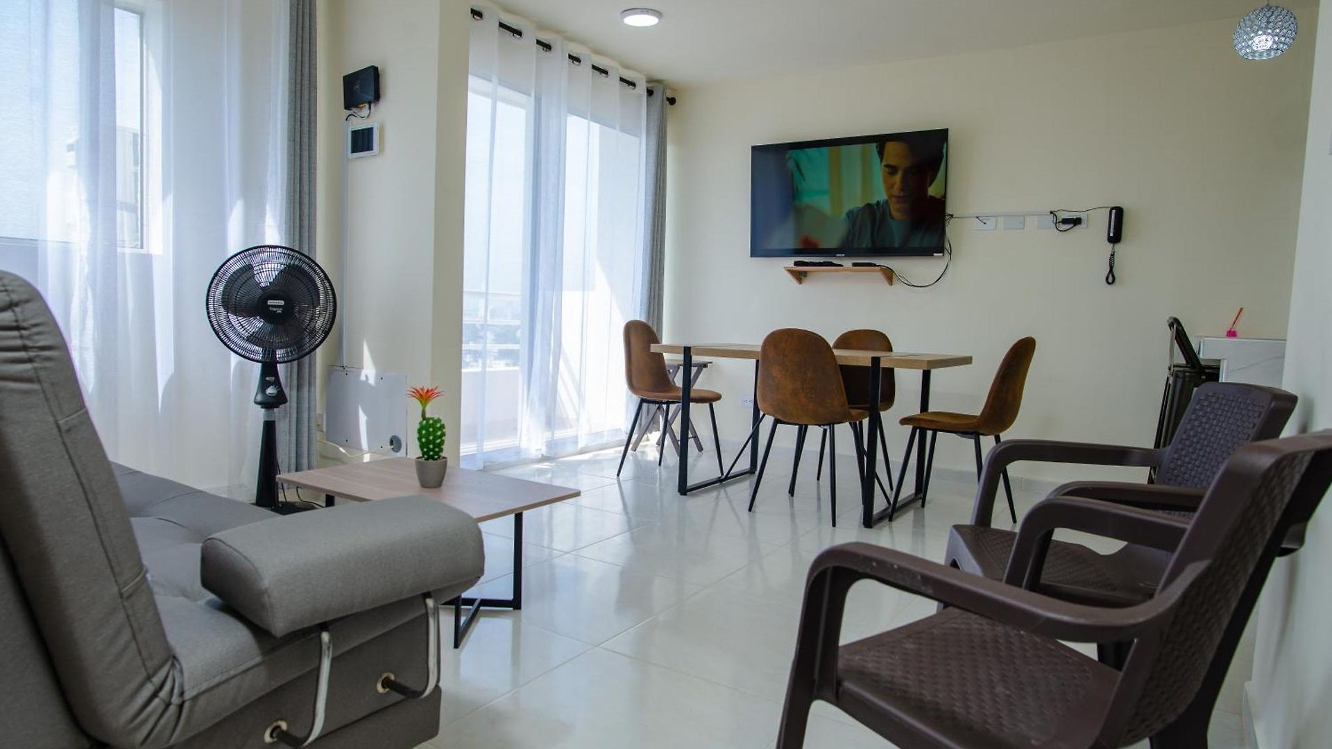 2 Double Beds 2001 Apartamento *