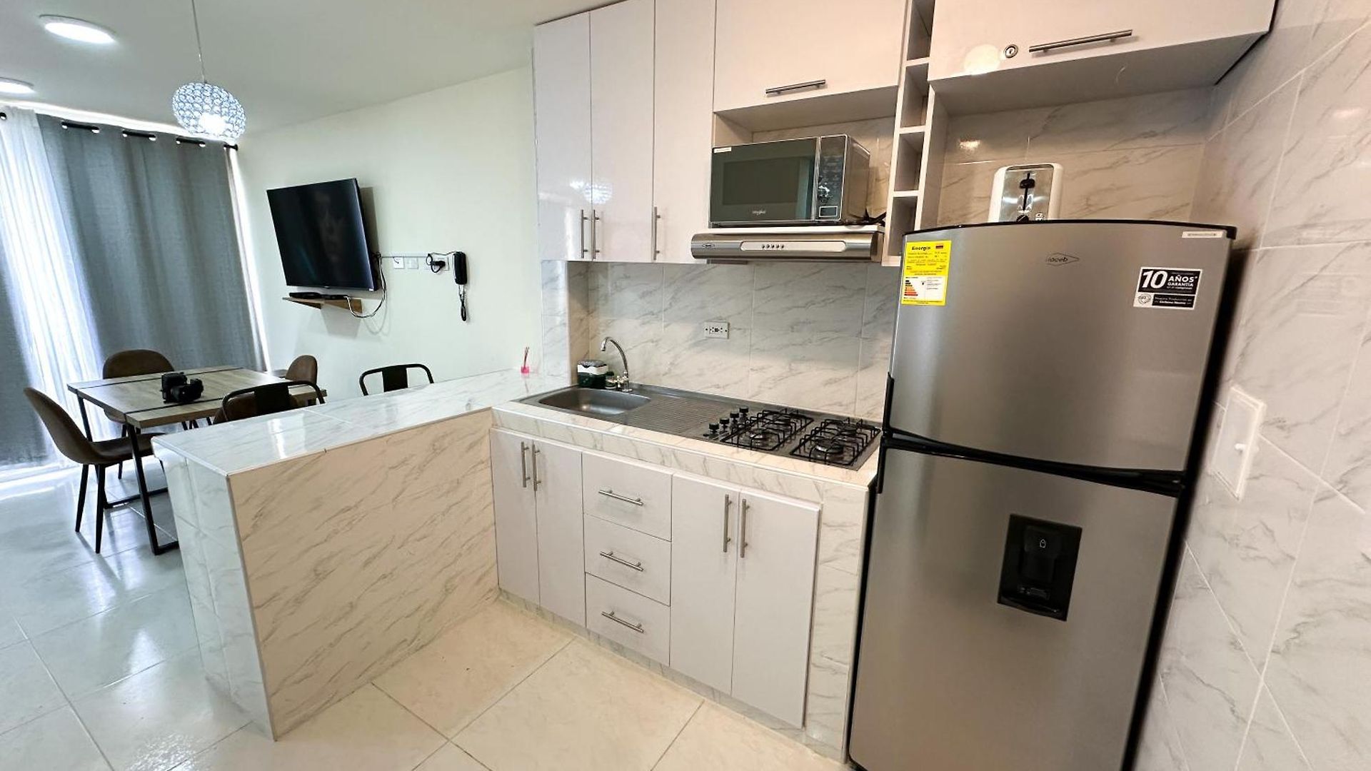 2 Double Beds 2001 * Cartagena