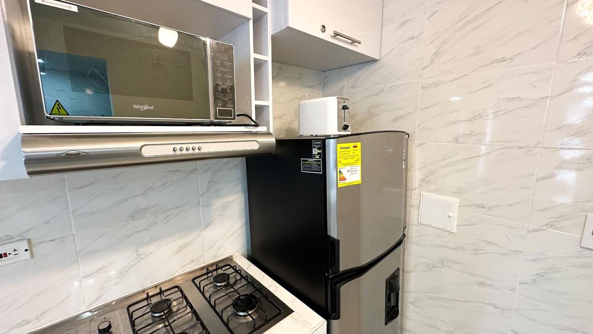 2 Double Beds 2001 Apartamento *