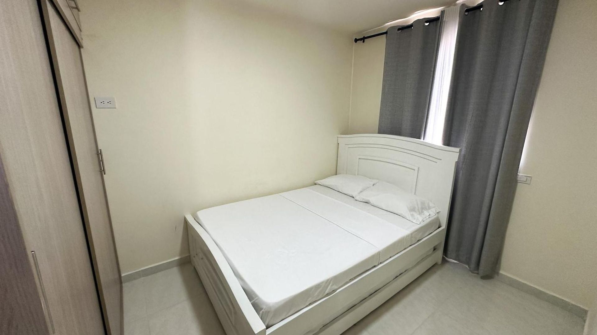 2 Double Beds 2001 Cartagena