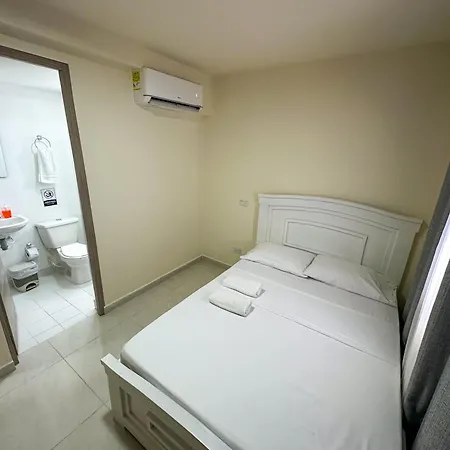 2 Double Beds 2001
