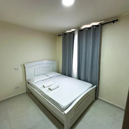 2 Double Beds 2001 Apartamento *