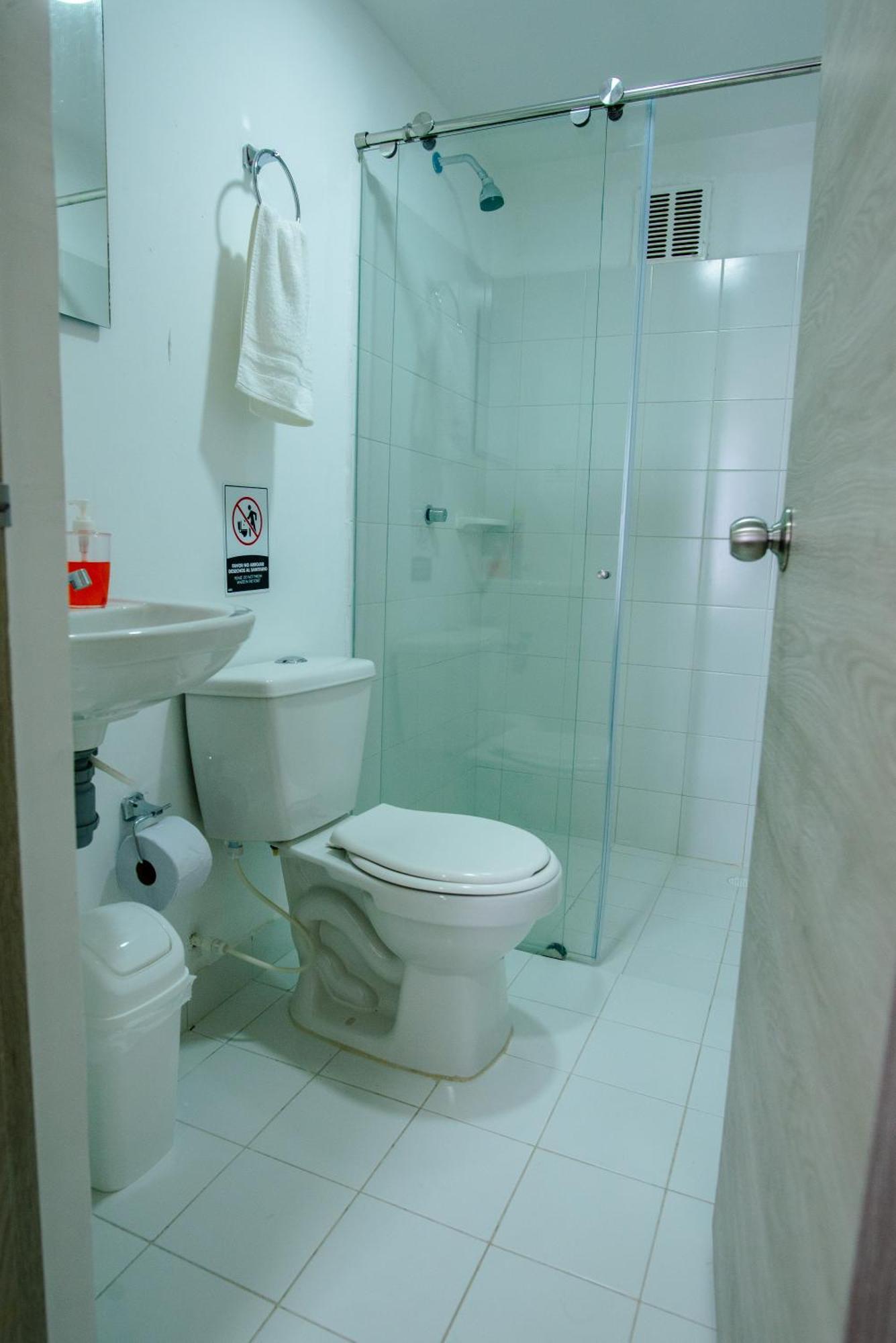 Apartment 2 Double Beds 2001 *