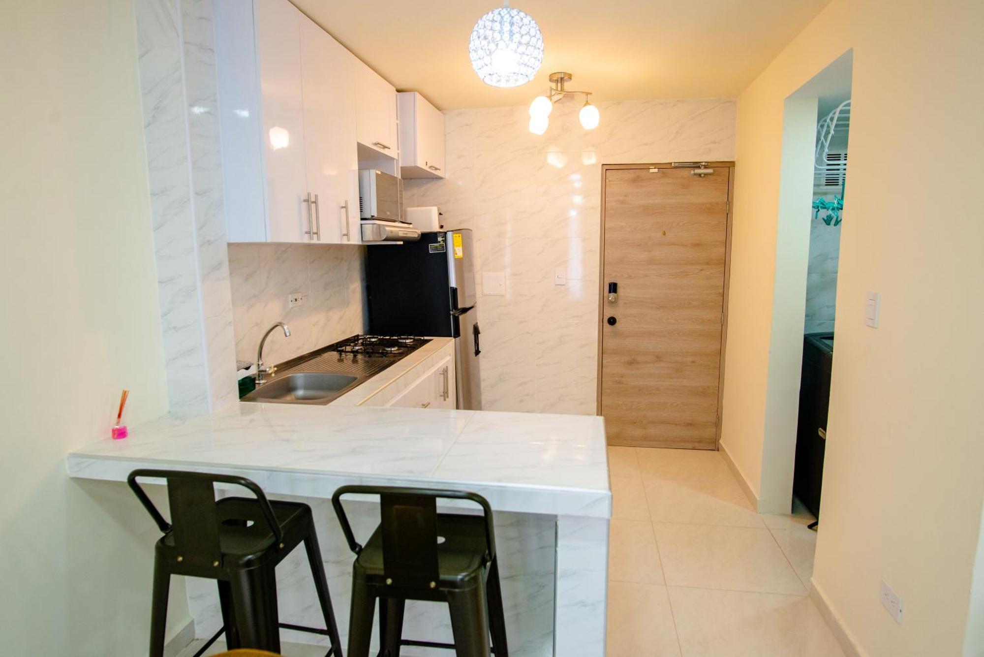 2 Double Beds 2001 Apartment *