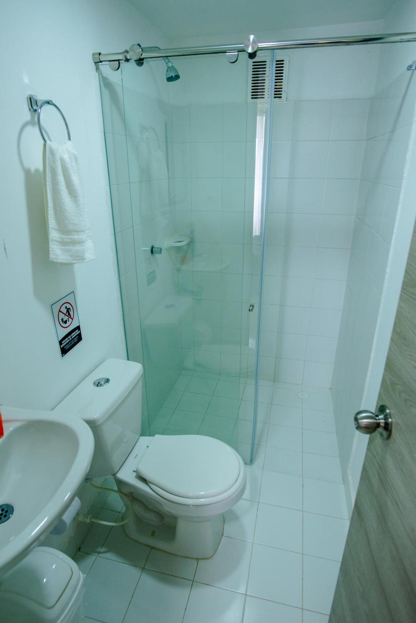 Apartment 2 Double Beds 2001 *