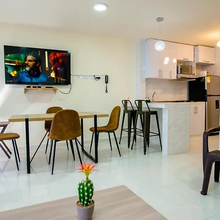 2 Double Beds 2001 Apartment *