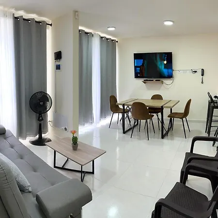 Apartment 2 Double Beds 2001