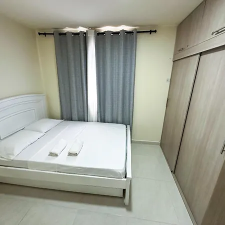 2 Double Beds 2001 Apartamento *